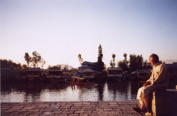 File145 Srinagar, il lago Dal